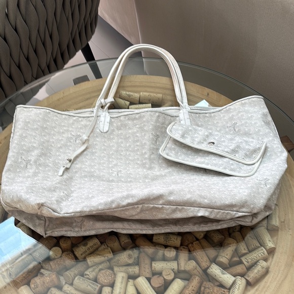 Goyard Handbags - Goyard Cream Tote Bag with Textured Finish